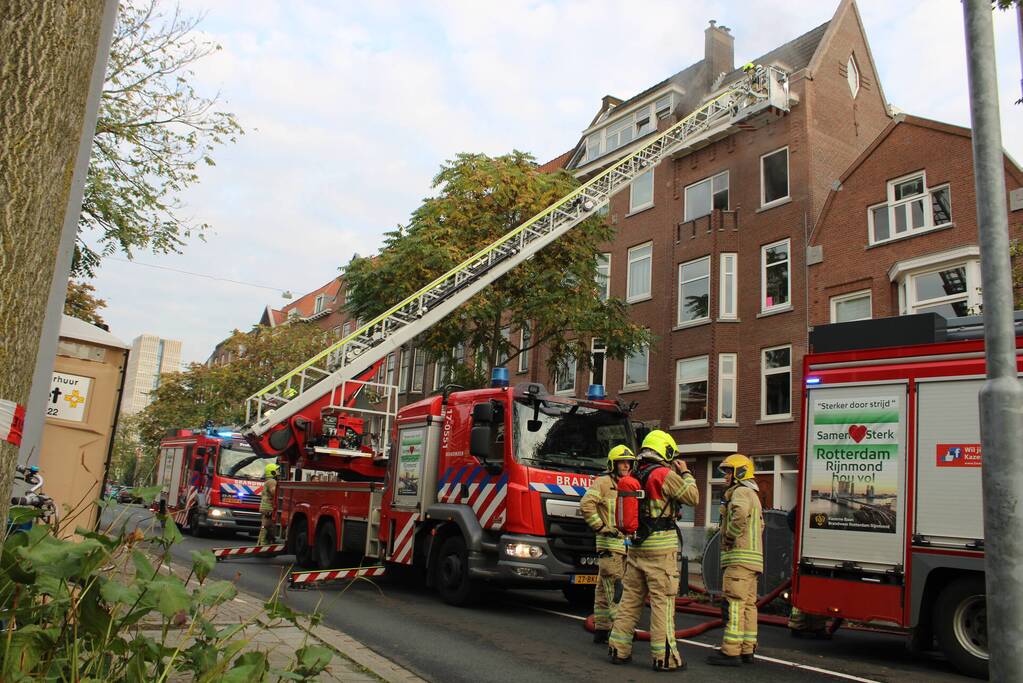 Hevige rookontwikkeling door brand in woning