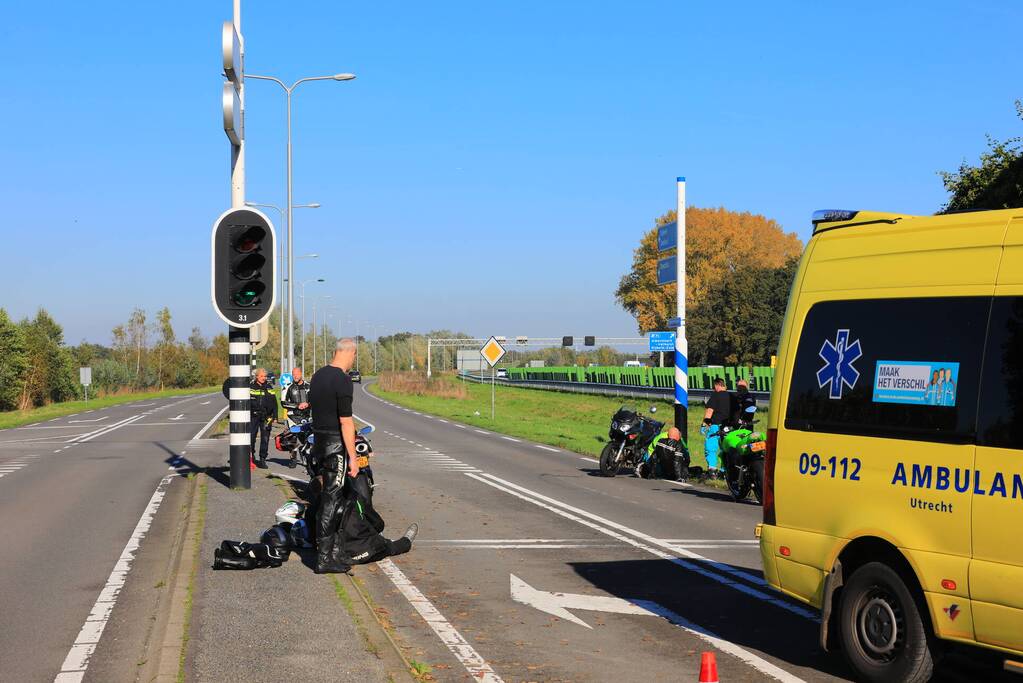 Twee motorrijders gewond bij ongeval