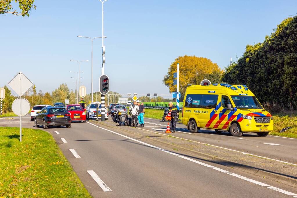 Twee motorrijders gewond bij ongeval