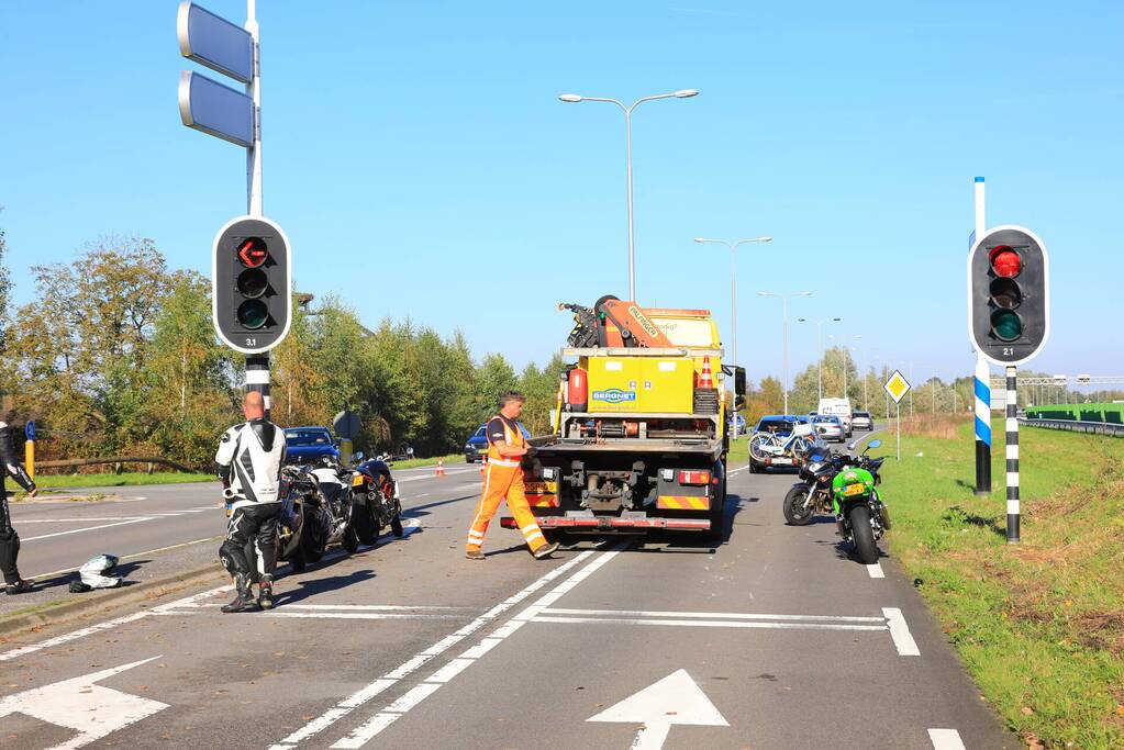 Twee motorrijders gewond bij ongeval