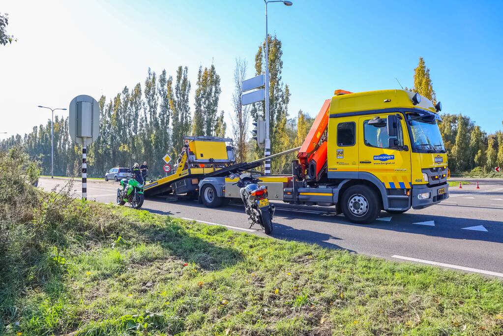 Twee motorrijders gewond bij ongeval