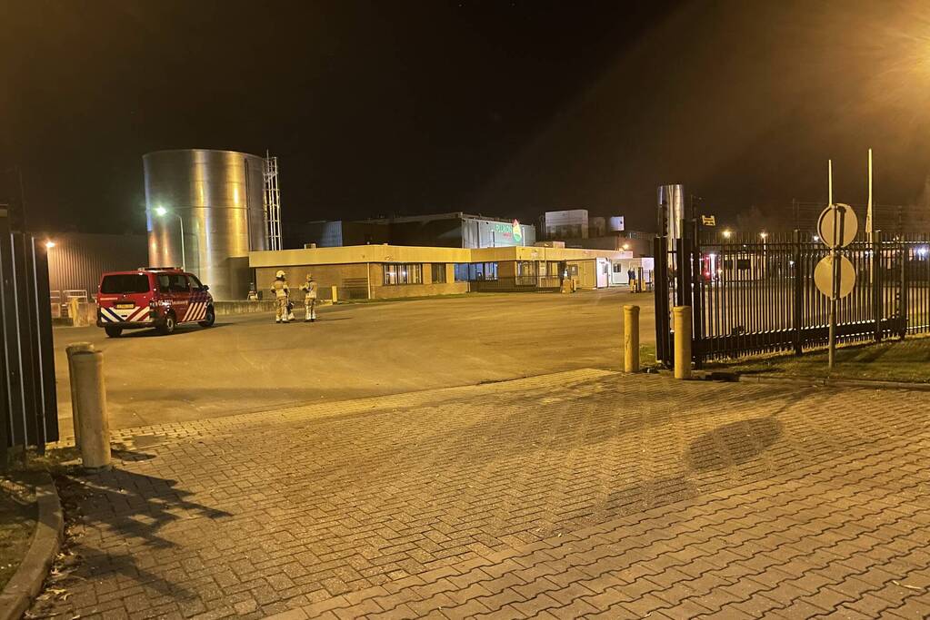 Brandweer doet onderzoek naar vermoedelijke lekkage