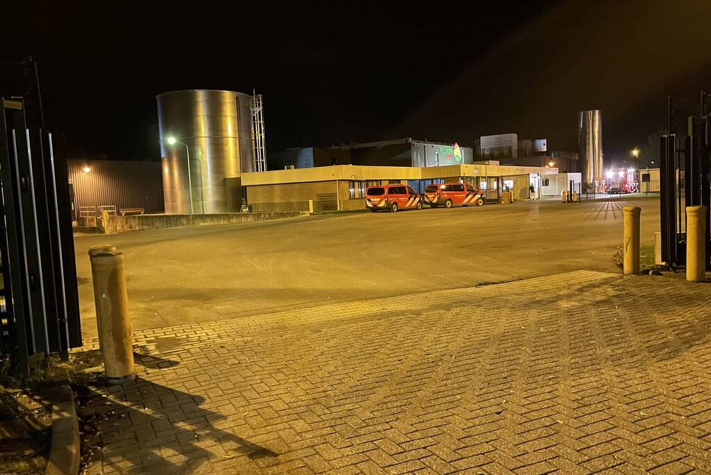 Brandweer doet onderzoek naar vermoedelijke lekkage