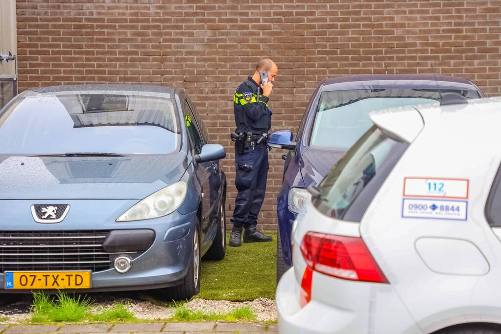 Onderzoek naar vreemde lucht bij autogarage
