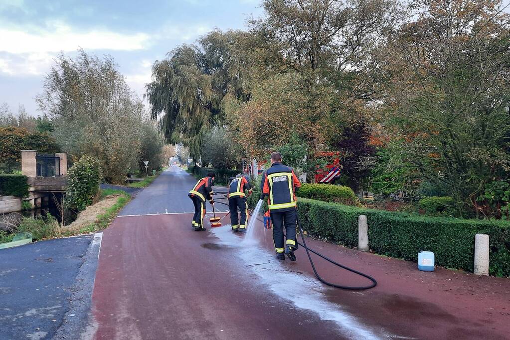 Traktor veroorzaakt kilometer lang oliespoor
