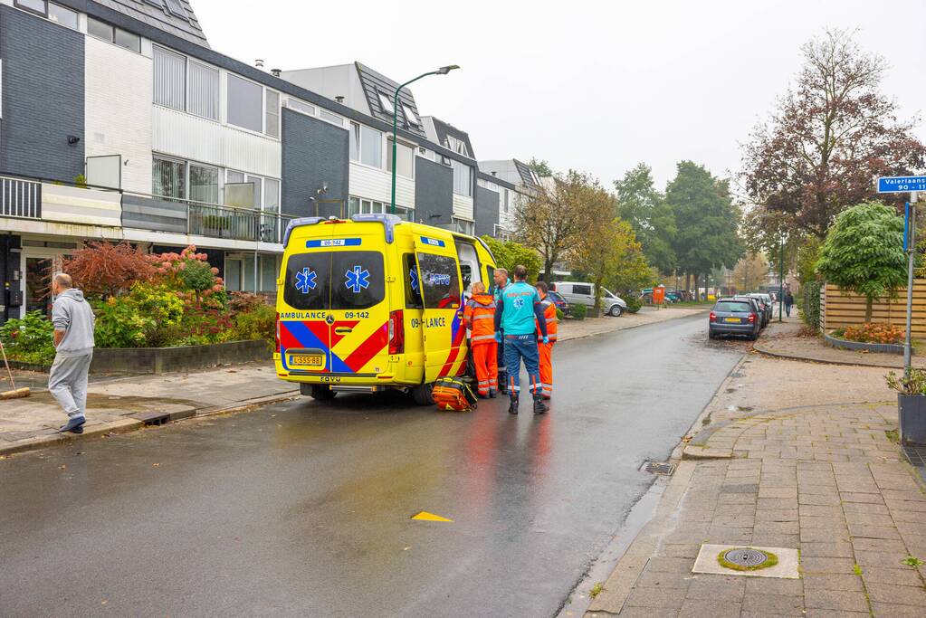Man zwaargewond aangetroffen op straat