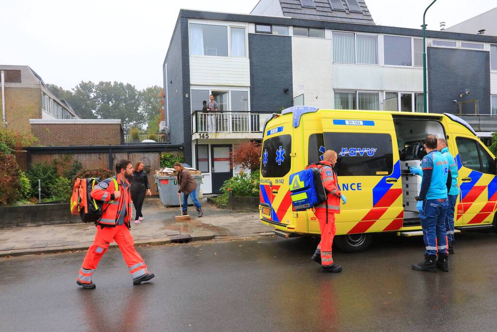 Man zwaargewond aangetroffen op straat