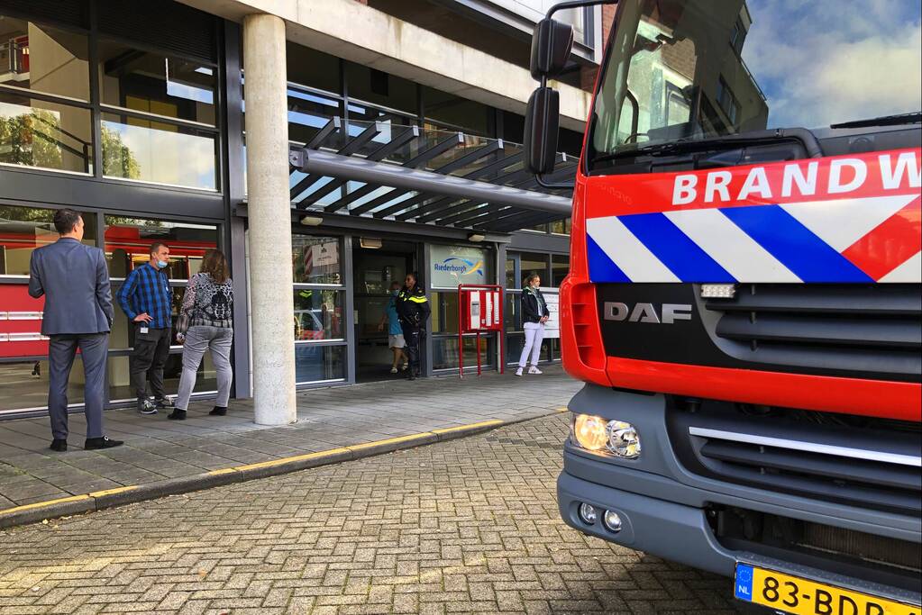 Bewoners mogen flatgebouw niet in na brandmelding