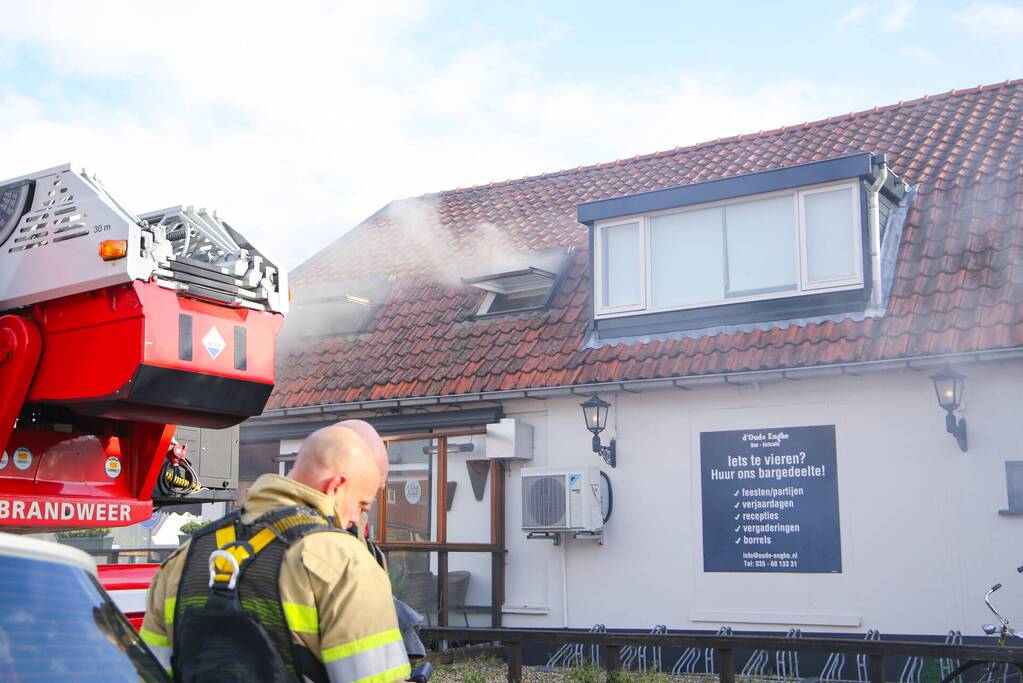 Grote brand in cafe met bovenwoning