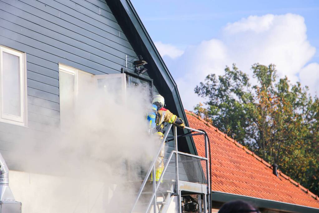 Grote brand in cafe met bovenwoning