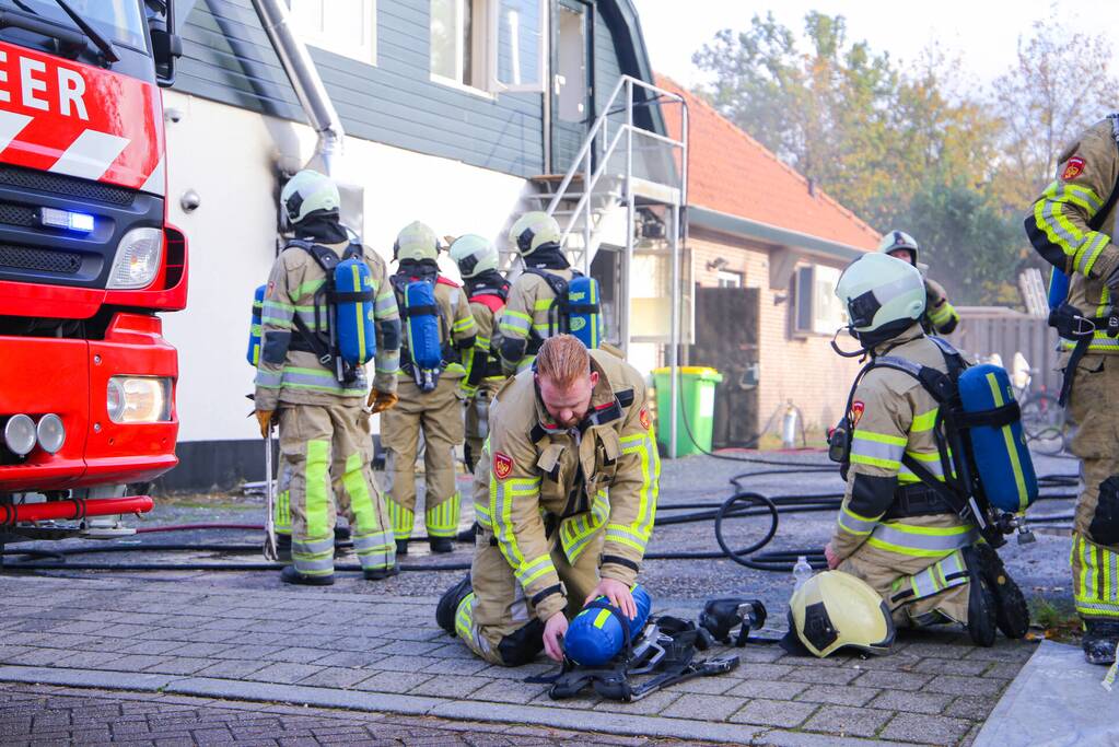 Grote brand in cafe met bovenwoning