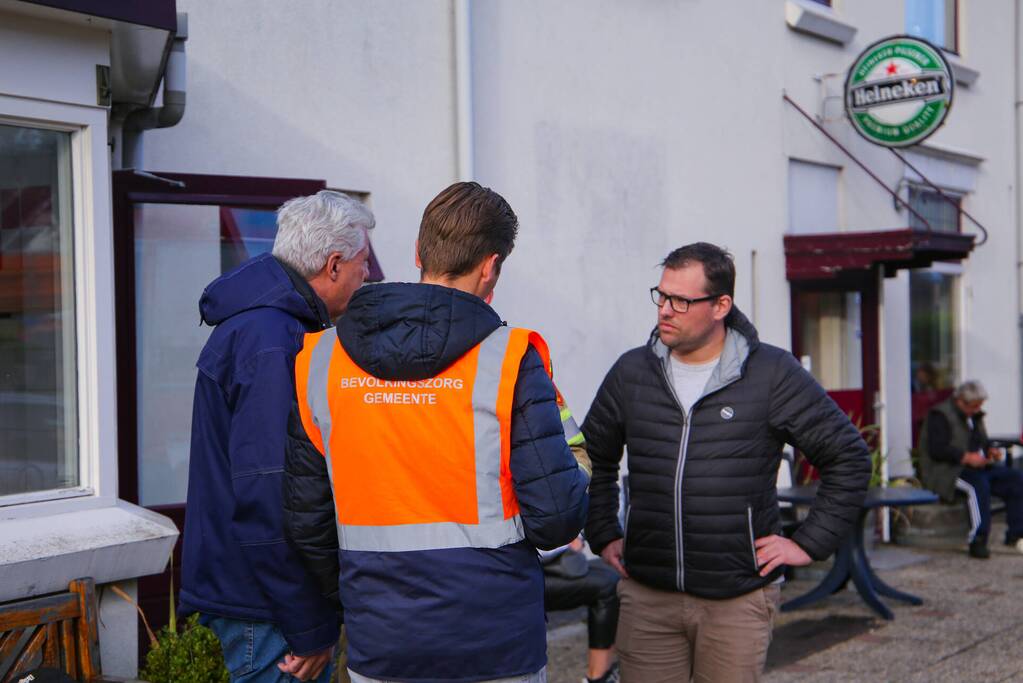 Grote brand in cafe met bovenwoning