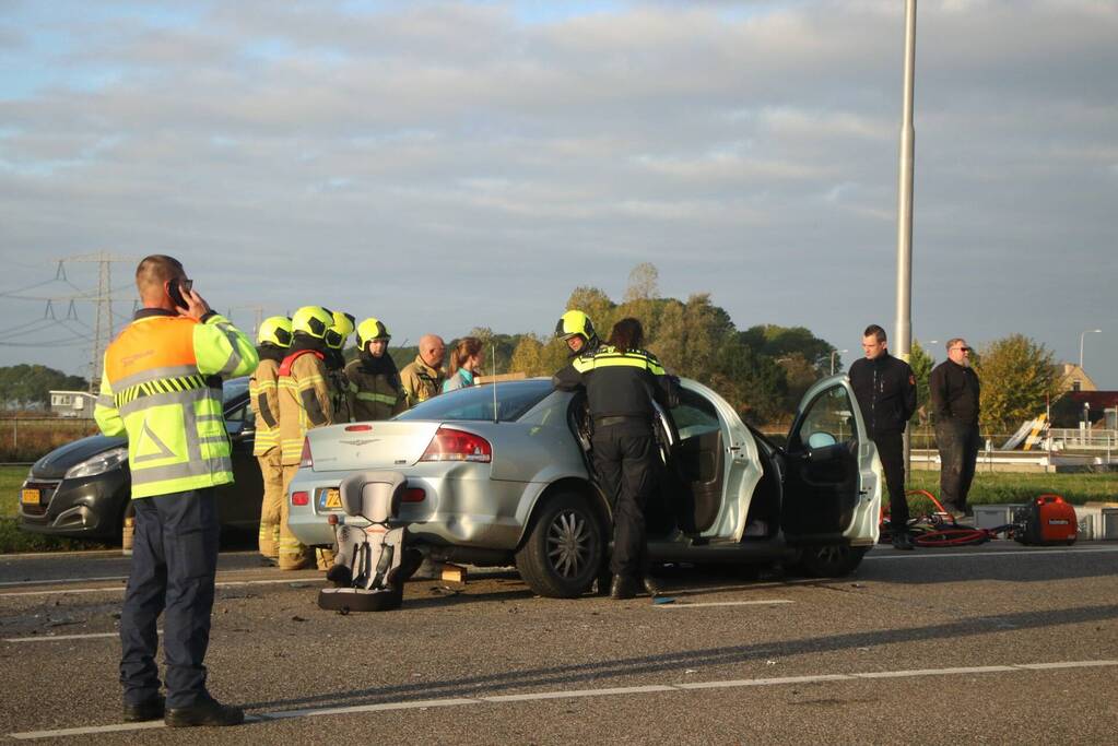 Ravage na botsing tussen meerdere voertuigen