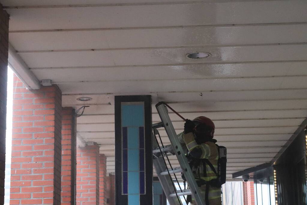 Brand tussen plafondplaten Fair Play Casino