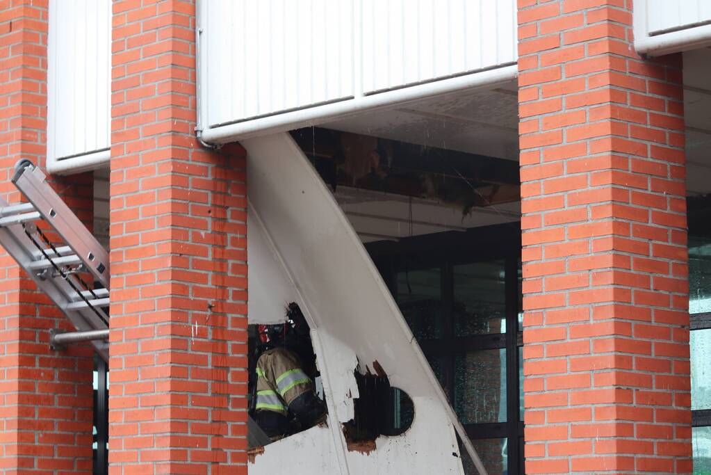 Brand tussen plafondplaten Fair Play Casino