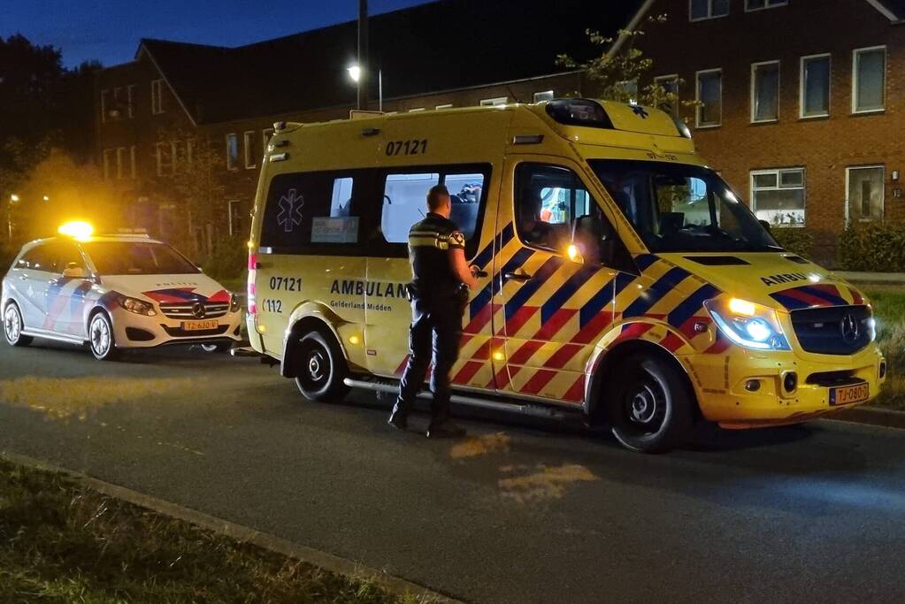 Agent mishandeld door wielrenner bij verkeersincident
