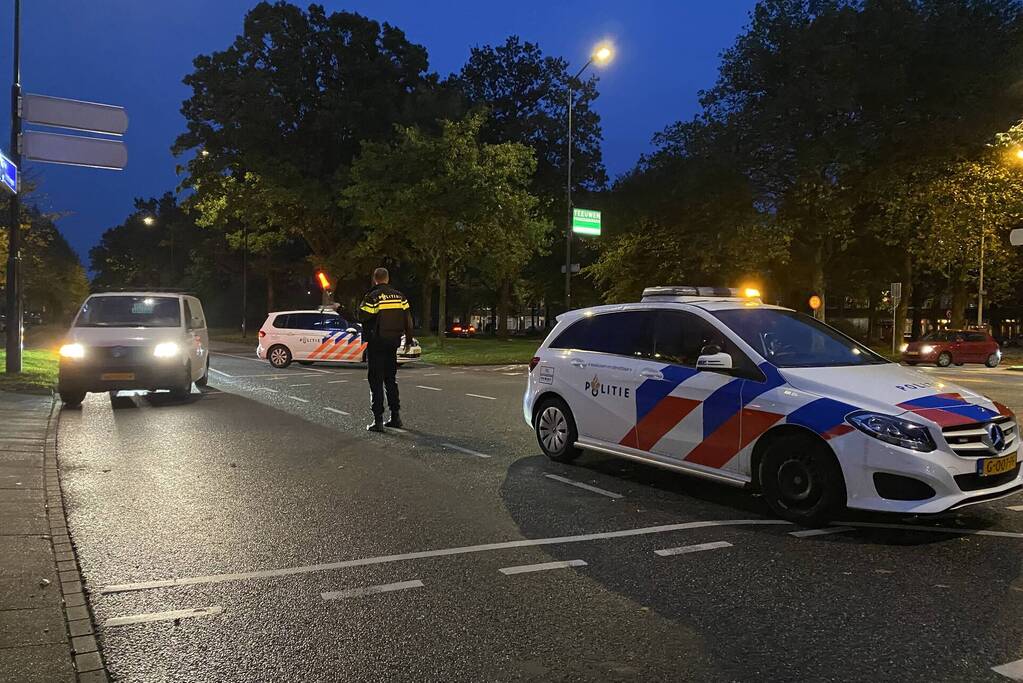 Personenauto in botsing met voetganger