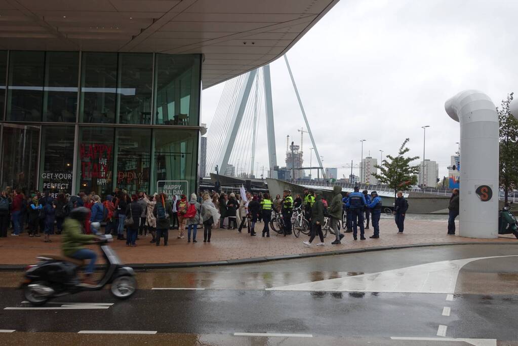 Politie aanwezig bij demonstratie