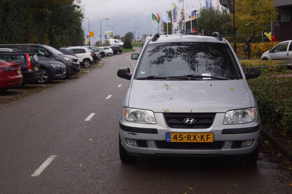 Foutparkeerders op de bon geslingerd bij sportpark