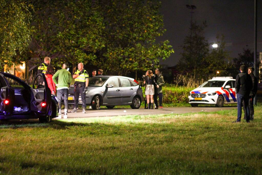 Politie haalt groep uit elkaar bij vechtpartij