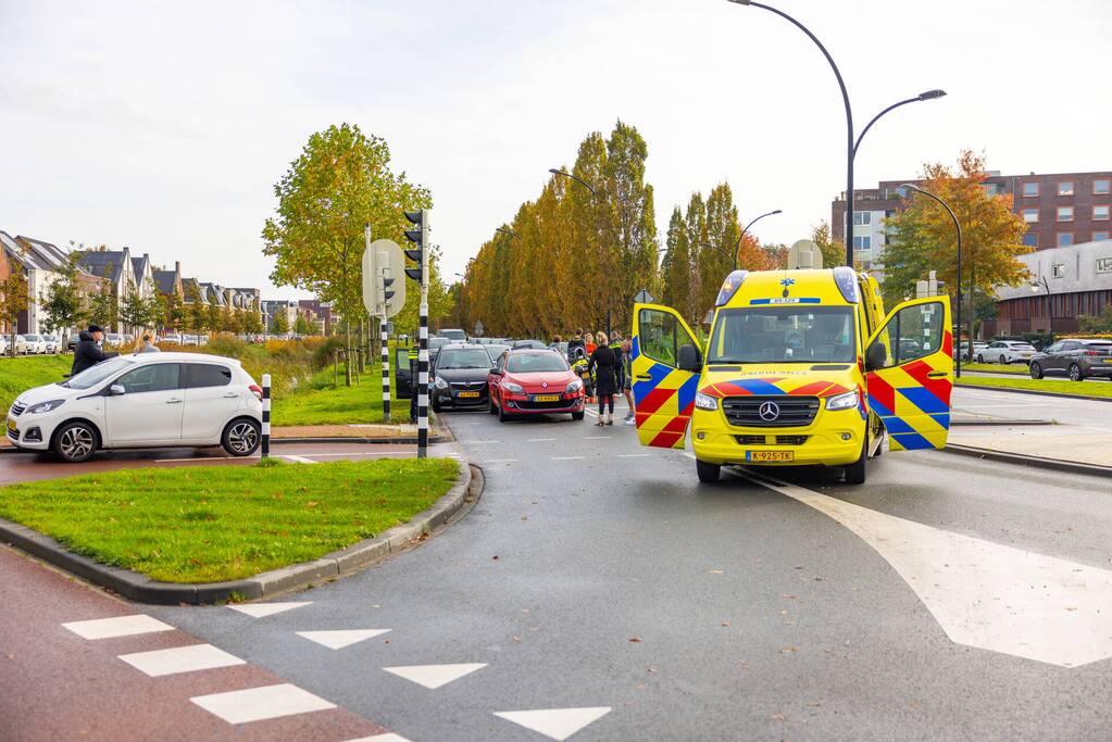 Kop-staart botsing voor stoplicht