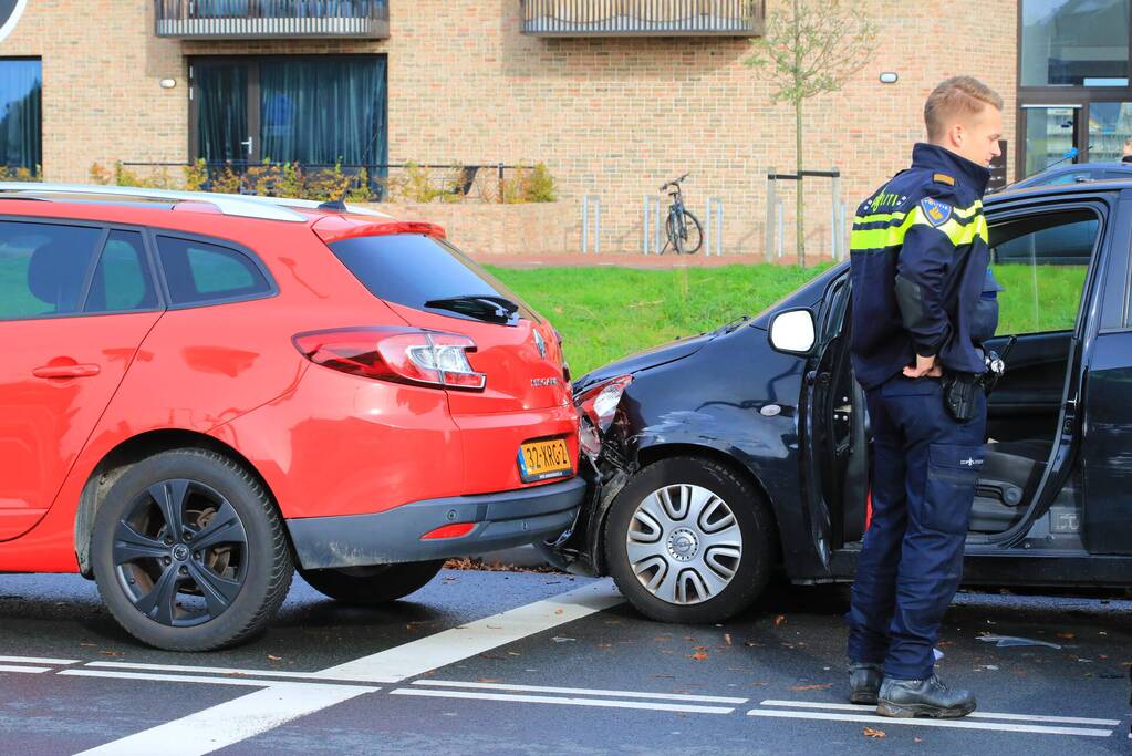 Kop-staart botsing voor stoplicht