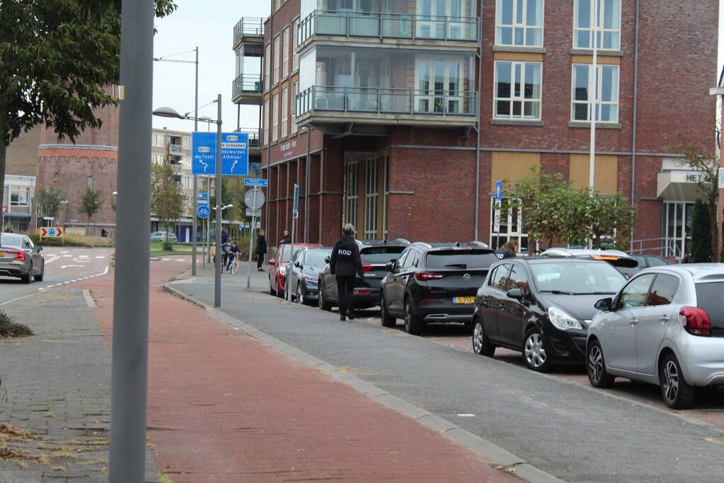 FIOD en politie vallen meerdere panden binnen