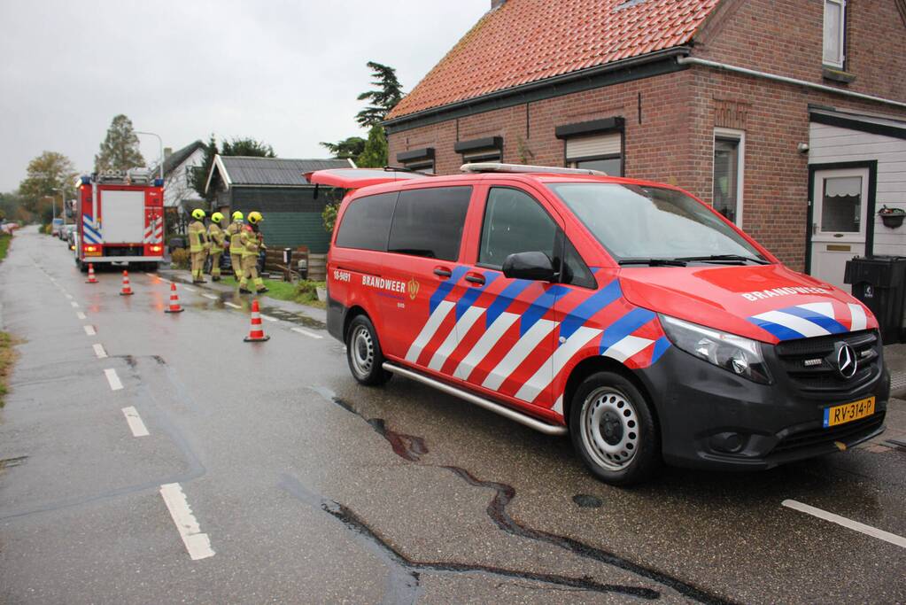 Flinke olielekkage in woonboot