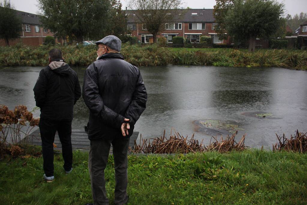 Flinke olielekkage in woonboot