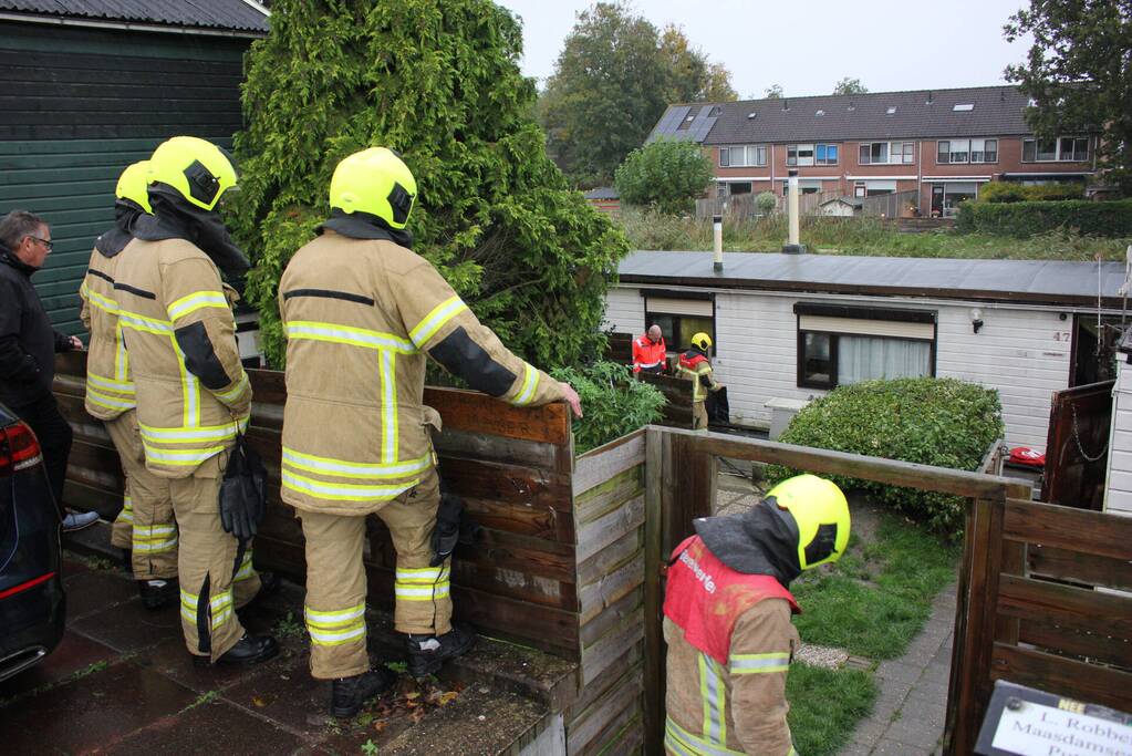 Flinke olielekkage in woonboot