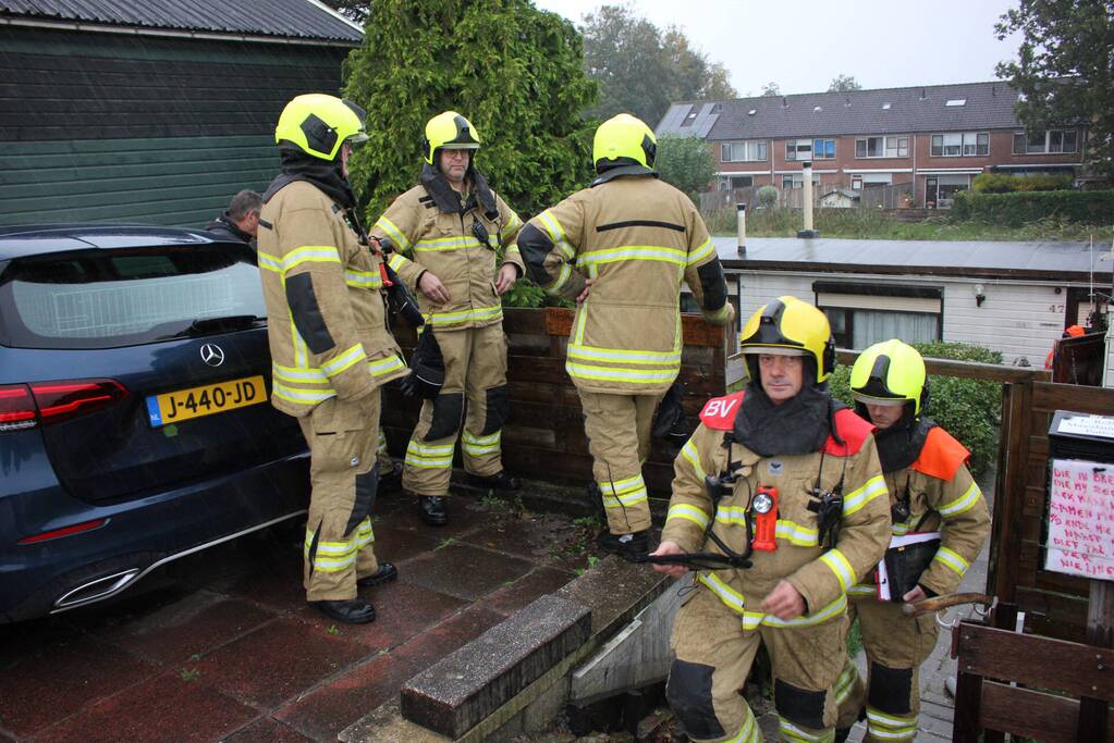 Flinke olielekkage in woonboot