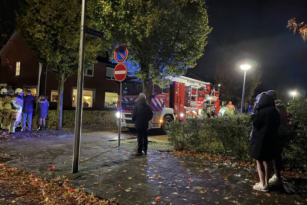 Brand in schoorsteen van woning