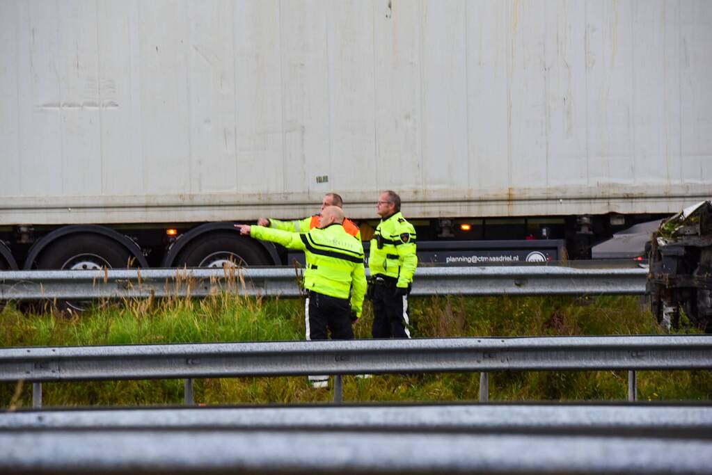 Traumahelikopter landt op snelweg voor ernstig ongeval