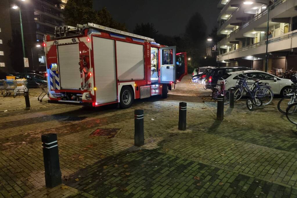 Kelderbox van appartement vol met rook door scooter