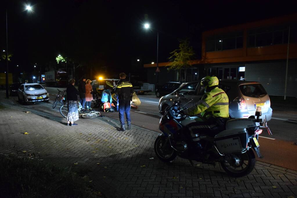 Twee personen gewond na val met fiets