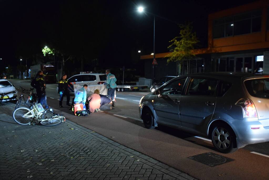Twee personen gewond na val met fiets
