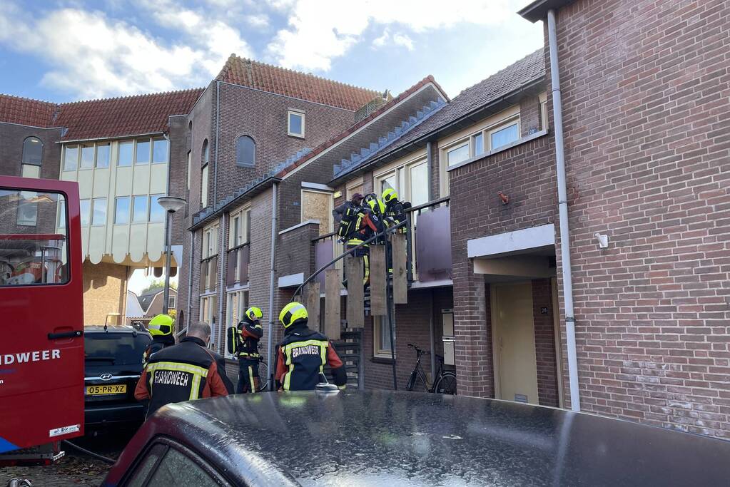 Deur open gezaagd bij brand