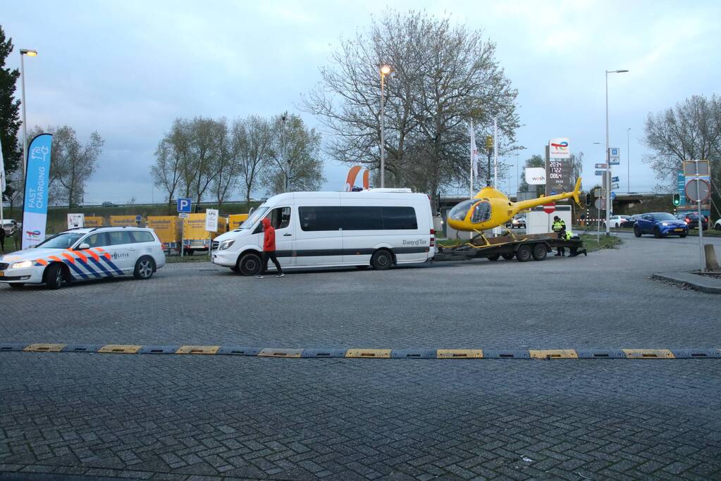 Bestuurder moet aanhanger met helikopter achterlaten