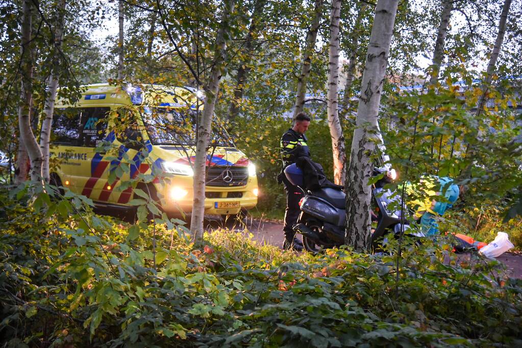 Scooterrijder gewond na flinke valpartij