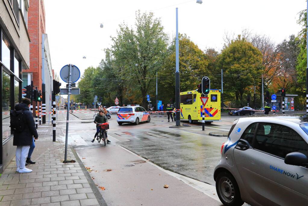 Persoon op fiets aangereden door auto