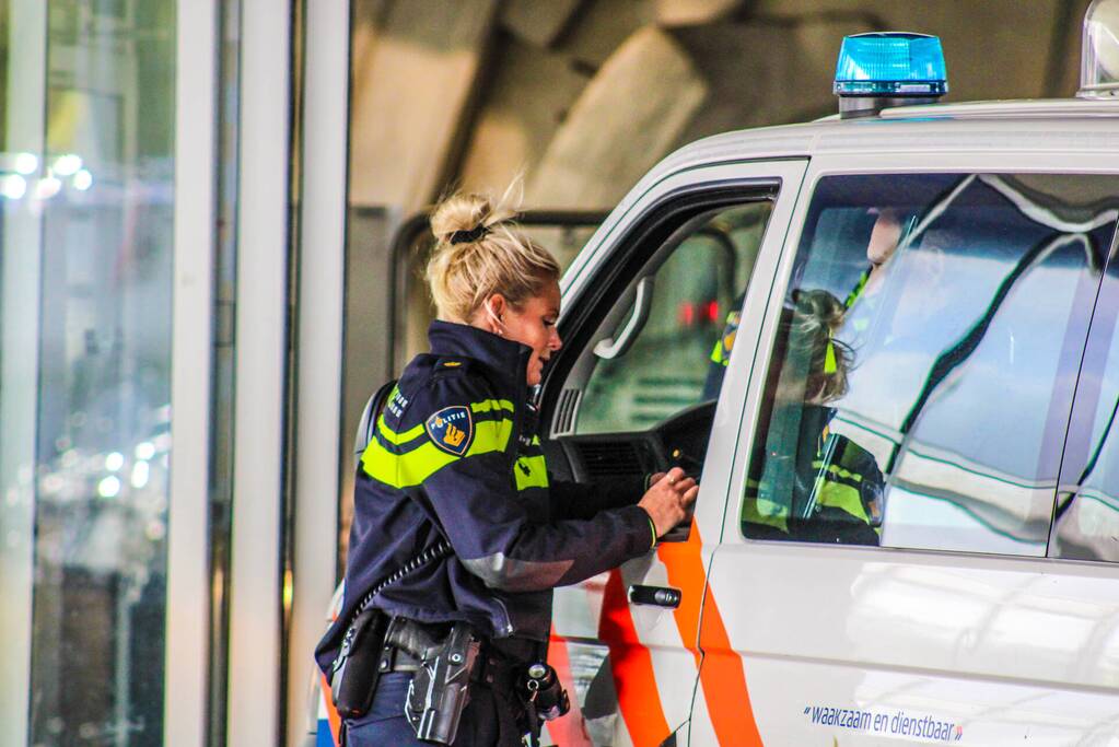 Gewonde bij steekincident na beroving