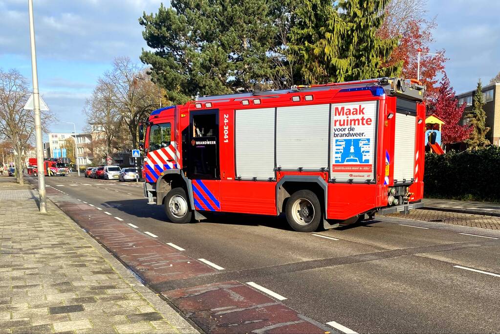 Brandweer doet onderzoek naar vreemde lucht