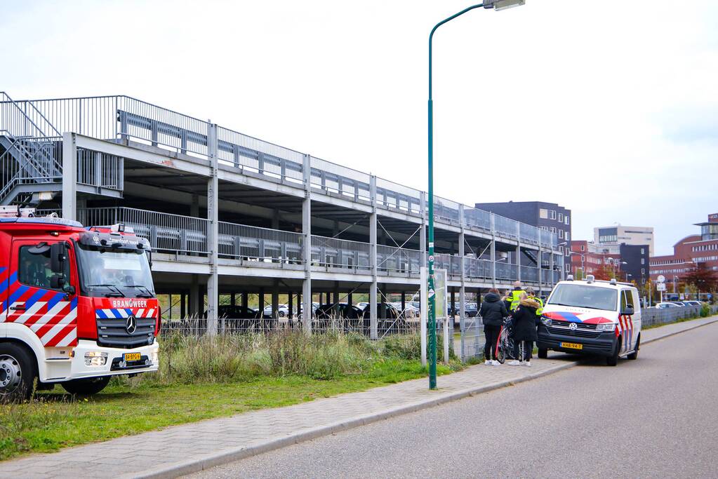 Brand gesticht in parkeergarage