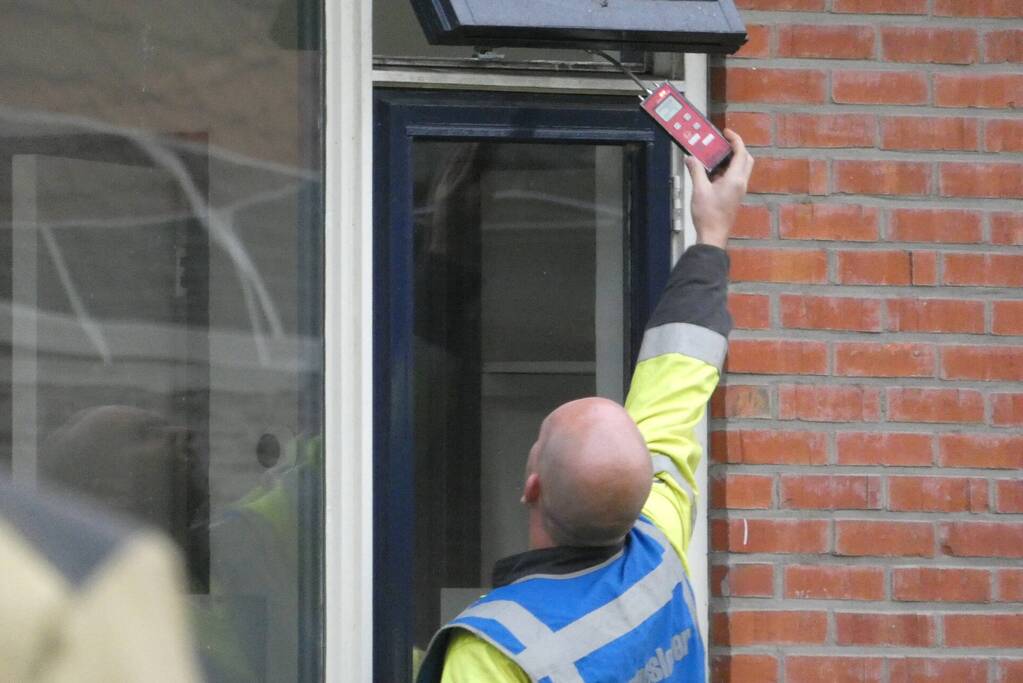 Brandweer doet onderzoek naar gaslucht