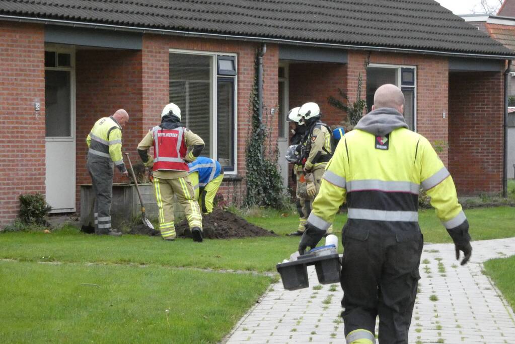 Brandweer doet onderzoek naar gaslucht