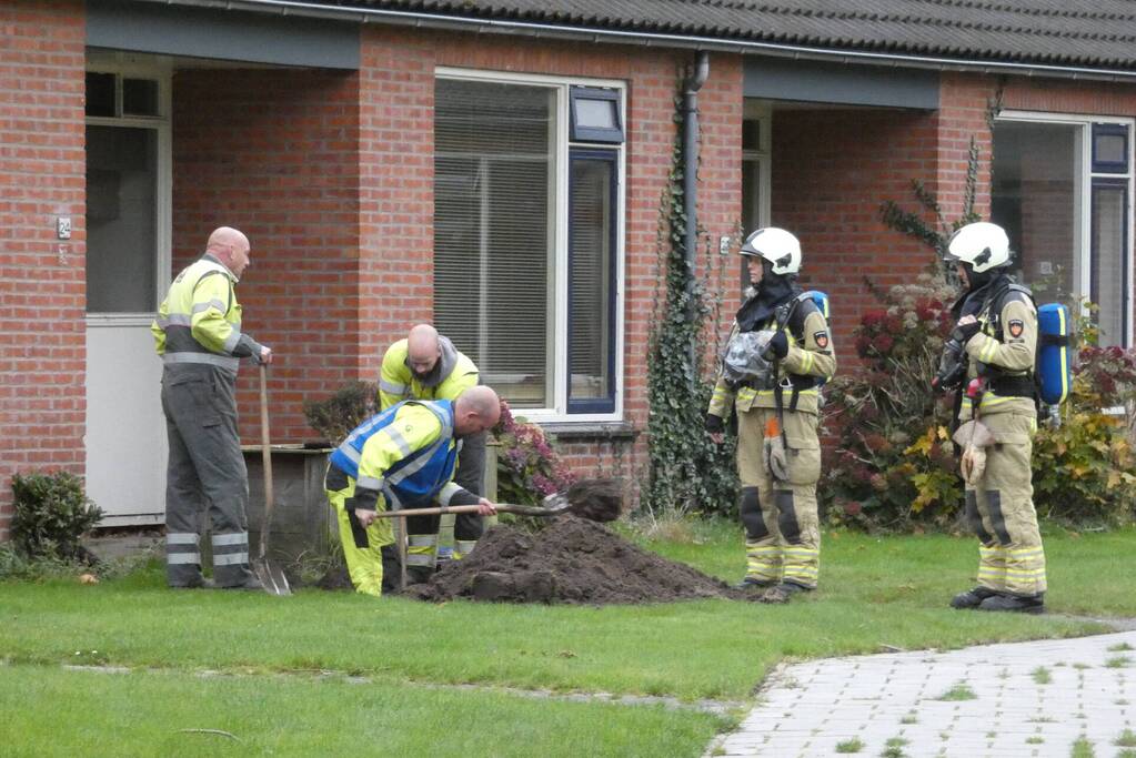 Brandweer doet onderzoek naar gaslucht