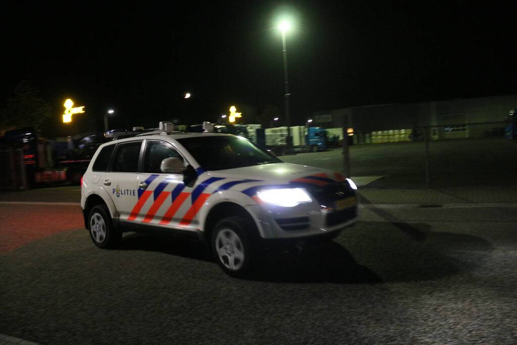 Groot politie onderzoek op bedrijventerrein