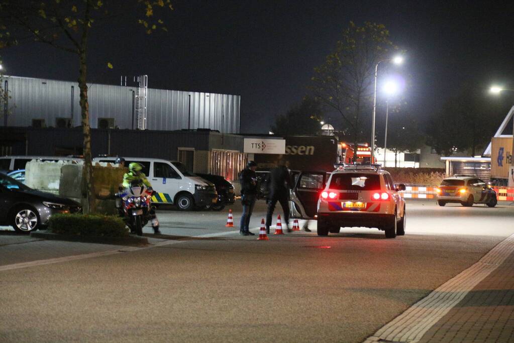Groot politie onderzoek op bedrijventerrein