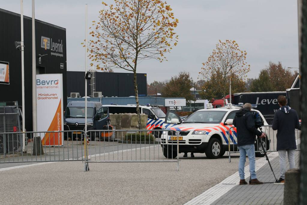 Groot politie onderzoek op bedrijventerrein