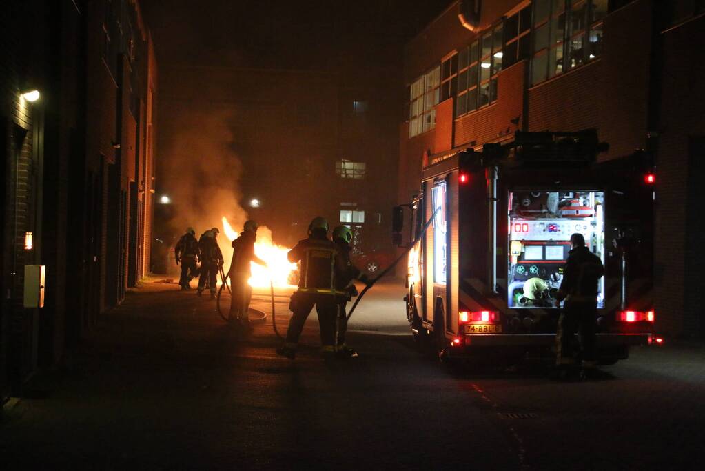 Papiercontainer in brand